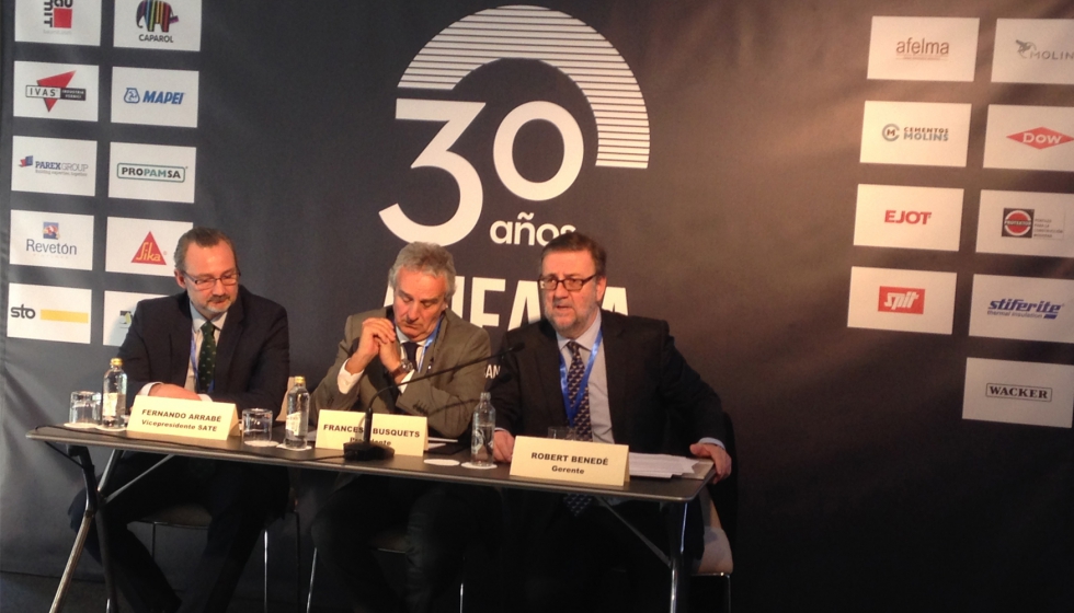 De izquierda a derecha, Fernando Arrab, Francesc Busquets y Robert Bened, vicepresidente de la seccin SATE, presidente y gerente de Anfapa...