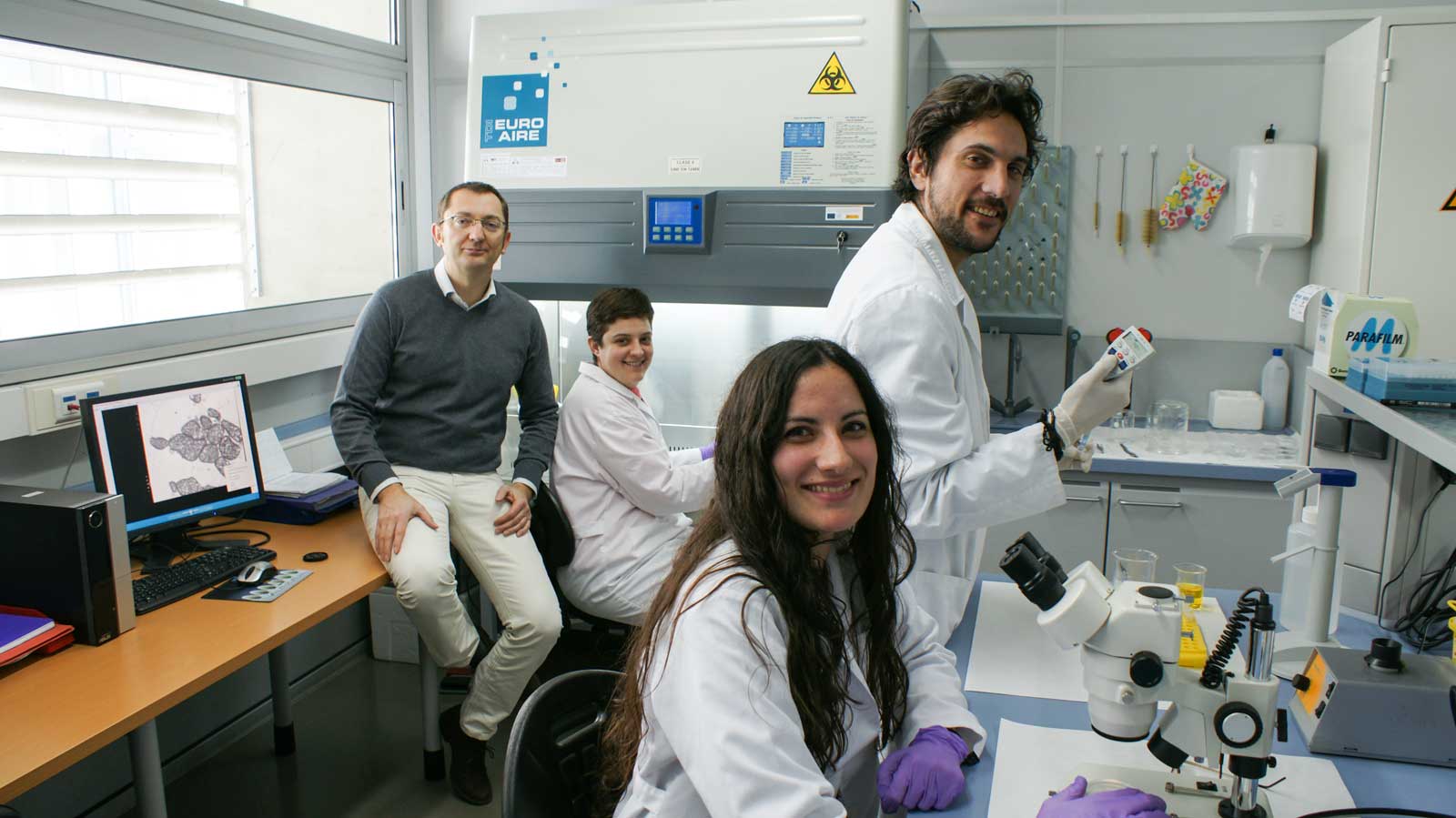 Algunos de los investigadores implicados en el estudio. A la izquierda, Jos Luis Quiles, y a la derecha, Alfonso Varela...