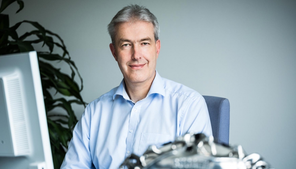 Frank Gtzke, director de Nuevas Tecnologas en el departamento de Desarrollo Tcnico de Bugatti Automviles S. A. S...