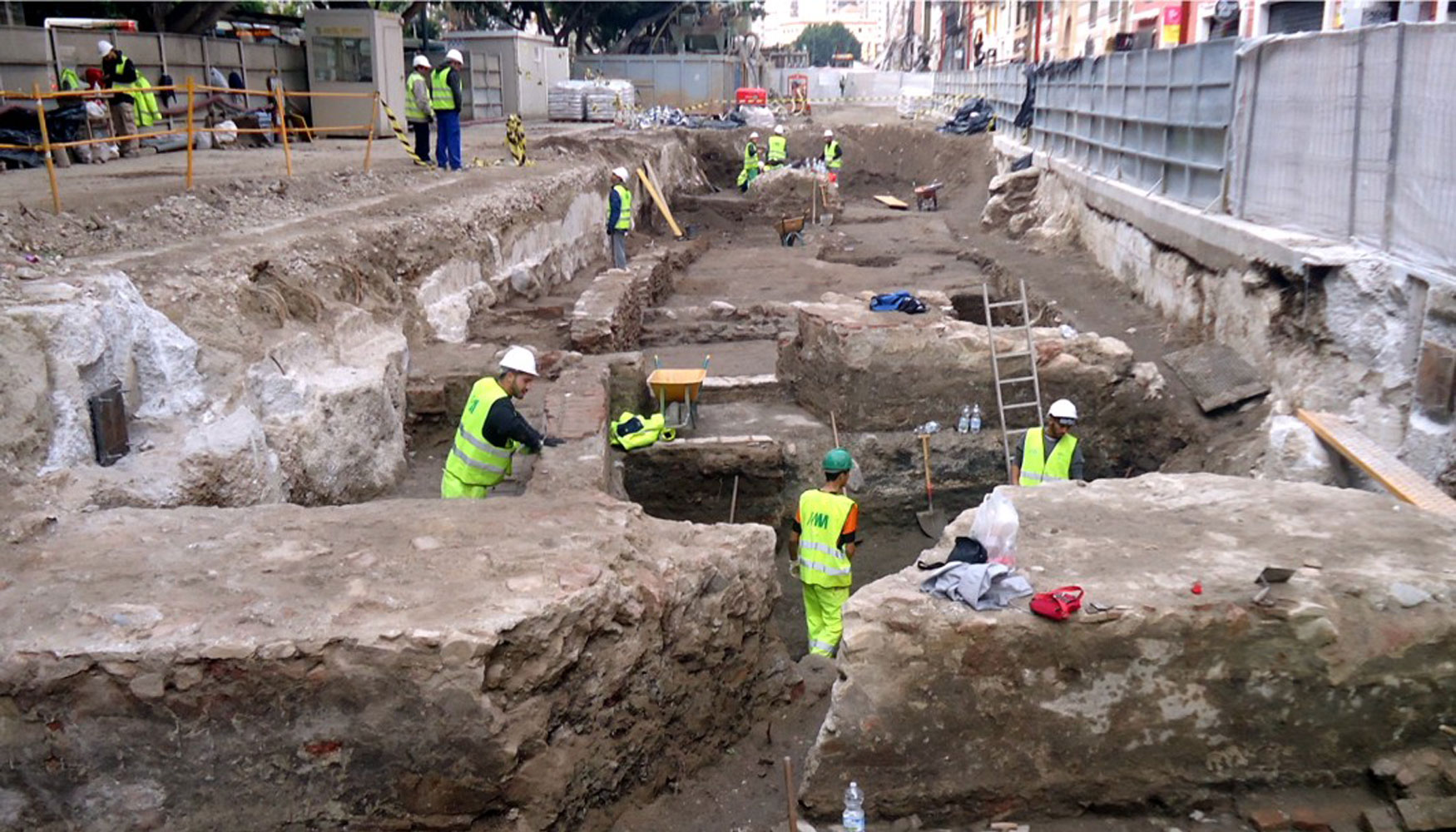 Trabajos realizados para respetar los restos arqueol�gicos del Metro en la Alameda
