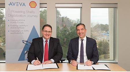 Bert Natalicchio, vicepresidente de Ingeniera y Smart de Shell (izquierda), y Steen Lomholt-Thomsen...