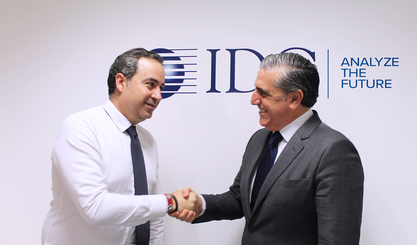 Jorge Gil, y Jos Antonio Cano IDC Research Espaa