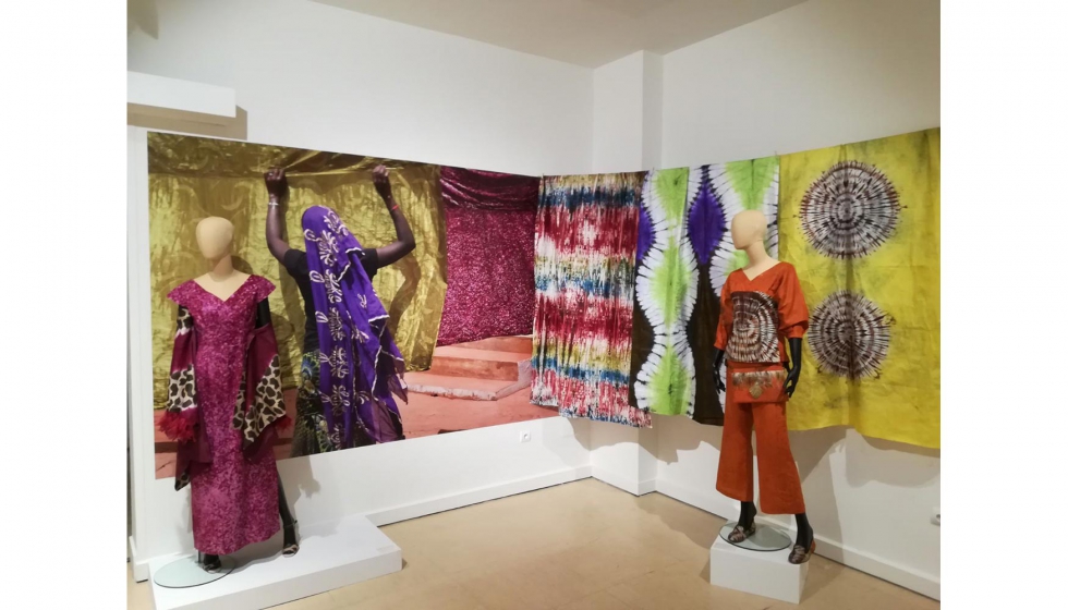 Epson reivindica la cultura textil africana a través de su tecnología de  impresión sobre telas - Gráficas