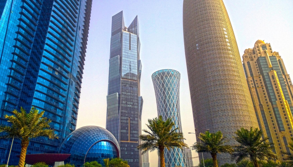 Qatar es la nica de las seis economas analizadas en el estudio que logr estabilizar su deuda pblica en 2017...