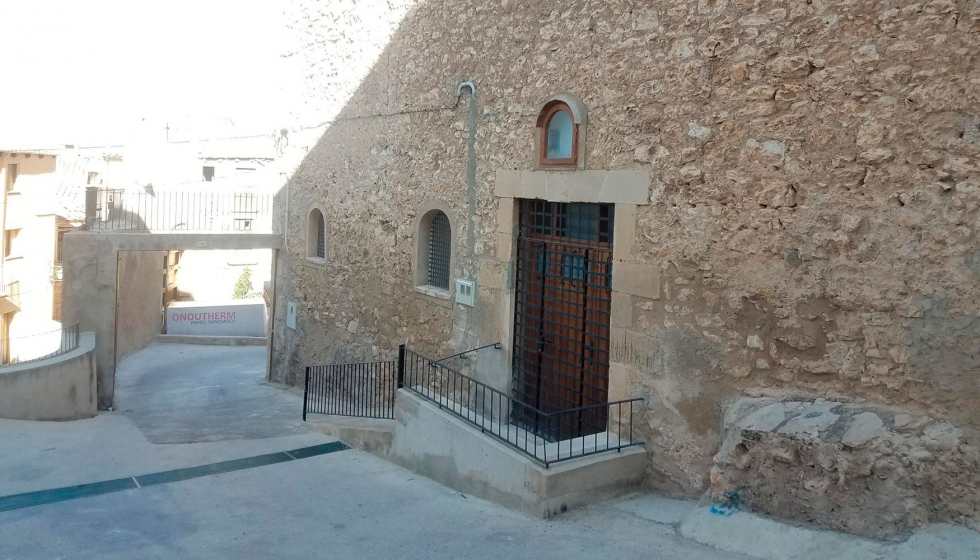 Onduline participa en la rehabilitacin de la cubierta del Monasterio de Santa Clara de Tortosa