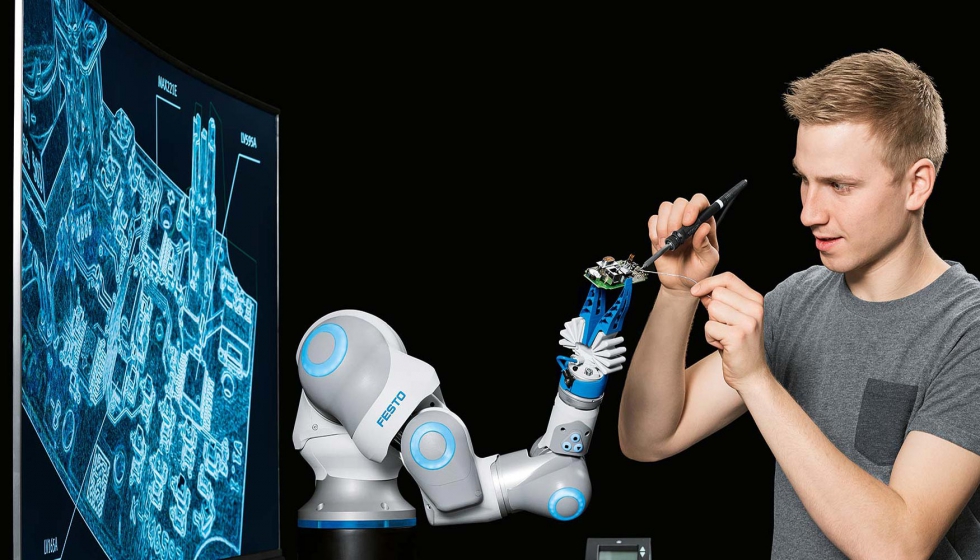 BionicCobot, un robot colaborativo de siete ejes inspirado en un brazo humano desarrollado por Festo