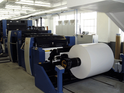 Branch-Smith Printing de Texas, adquiri una prensa de retiracin cuatro sobre cuatro de ocho colores y 51, la primera mquina de este tipo en EE.UU...