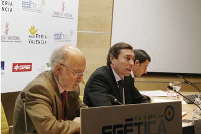 Manuel Toharia, Presidente de Egtica; Mario Flores, Conseller de Infraestructura y Transporte; y Esteban Cuesta, director de Egtica...