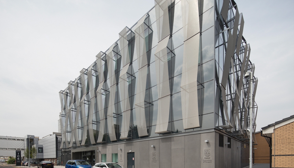 Edificio ICE Building, en Glasgow, con vidrios laminados con la tecnologa EVA y Pujol 100