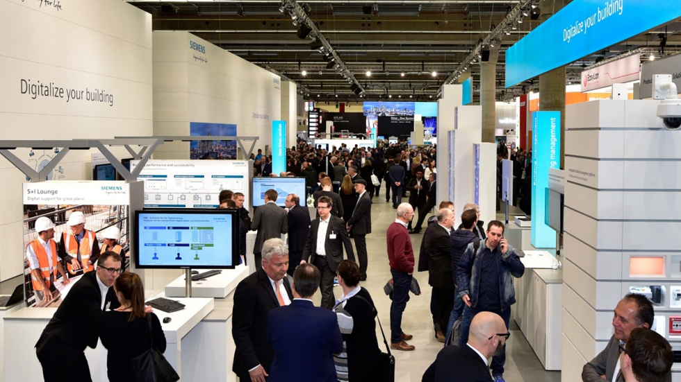 Siemens aprovech la feria alemana Light+Building 2018, para exhibir sus productos de la serie Delta