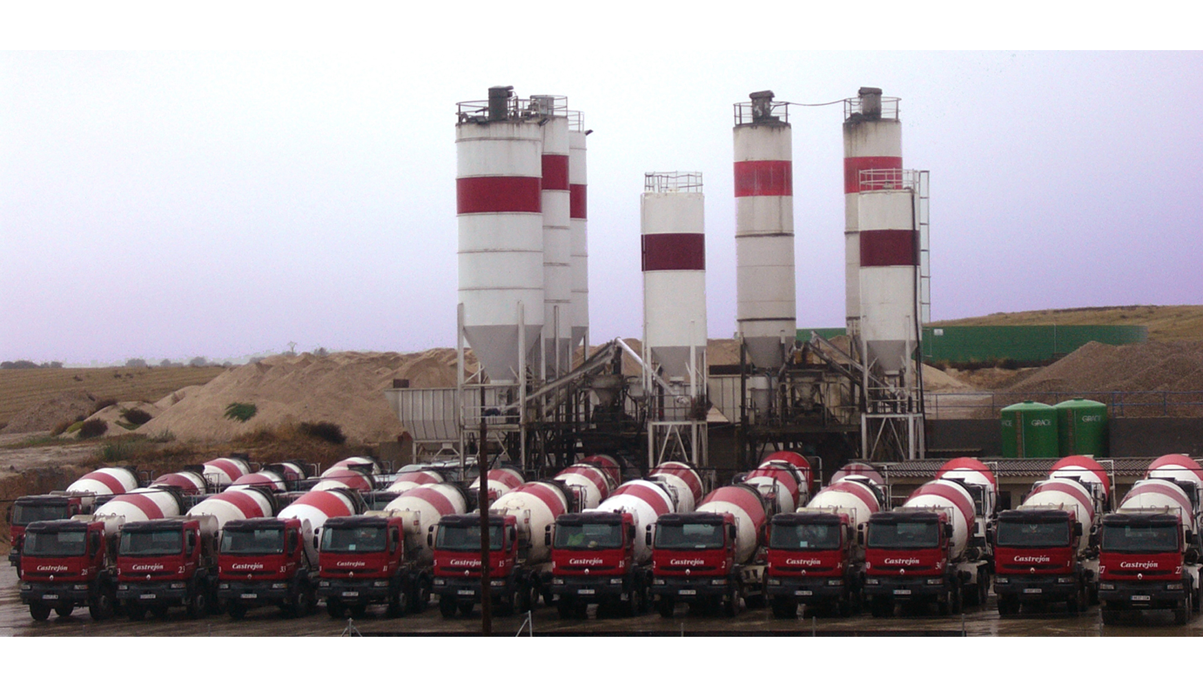Flota de hormigoneras de Hormigones Castrej�n