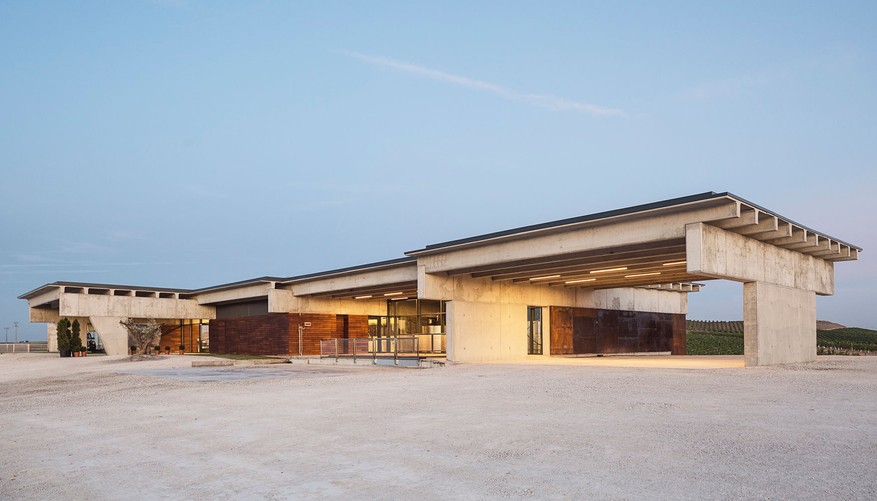 Inbisa finaliza la construcci�n y urbanizaci�n de la bodega de Beronia en Rueda (Valladolid)