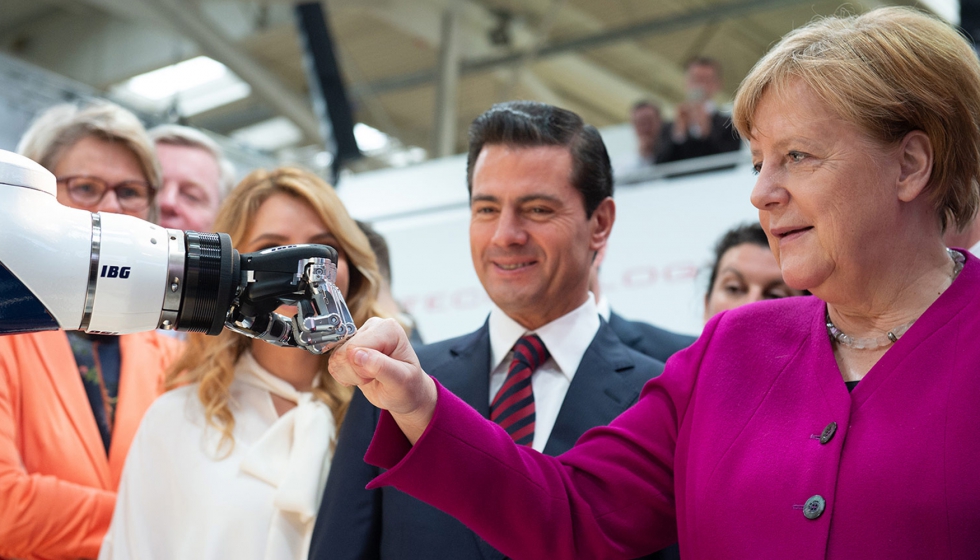 La canciller alemana, Angela Merkel, y el presidente mexicano, Enrique Pea Nieto, en la inauguracin de Hannover Messe 2018...