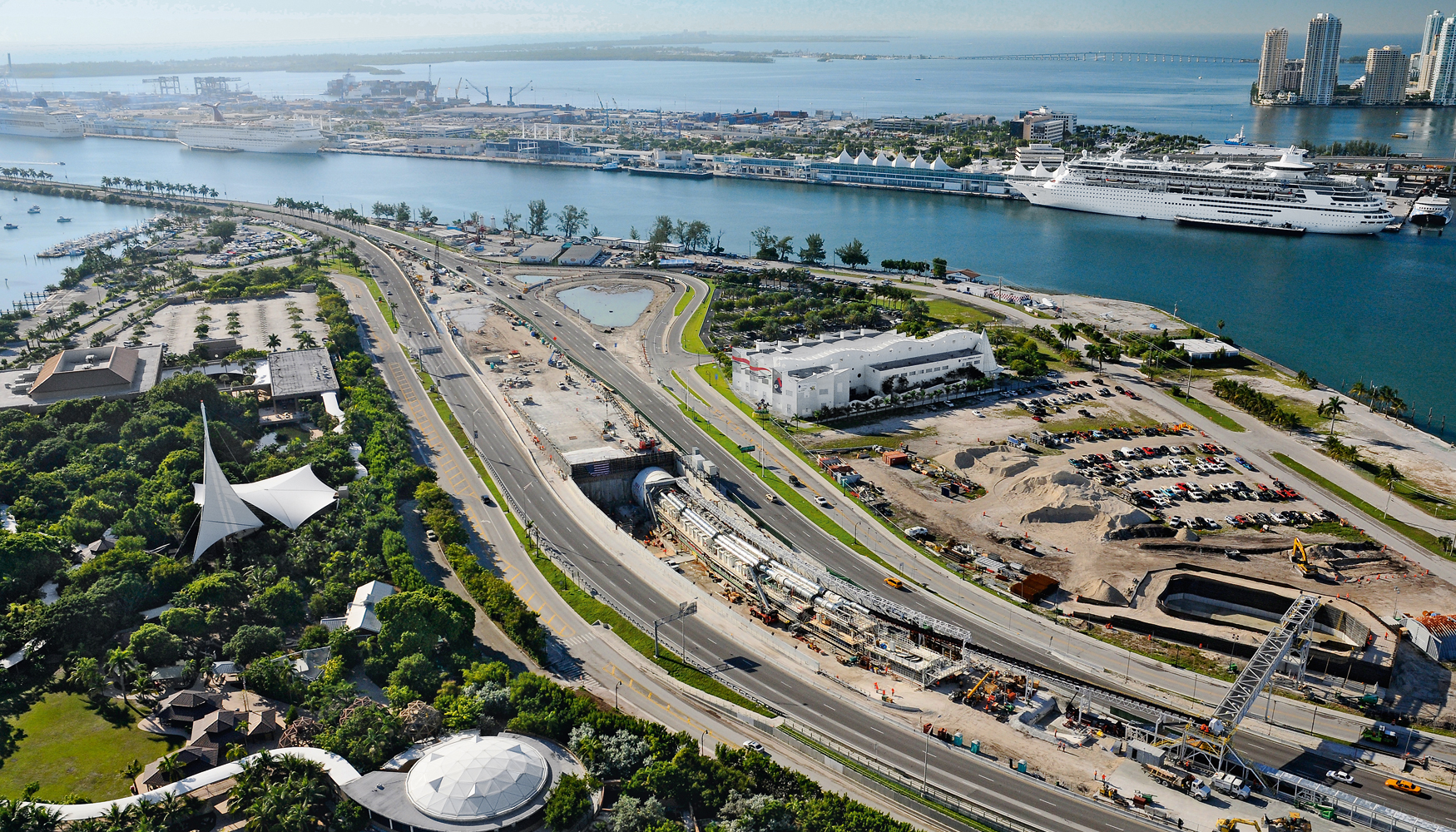 Obras de construccin del nuevo tnel viario del puerto de Miami en Florida