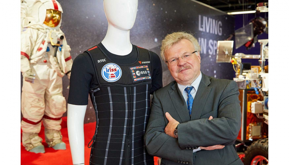 El astronauta Reinhold Ewald inagur la exposicin Living in Space. Foto: Messe Frankfurt Exhibition GmbH / Jean-Luc Valentin...