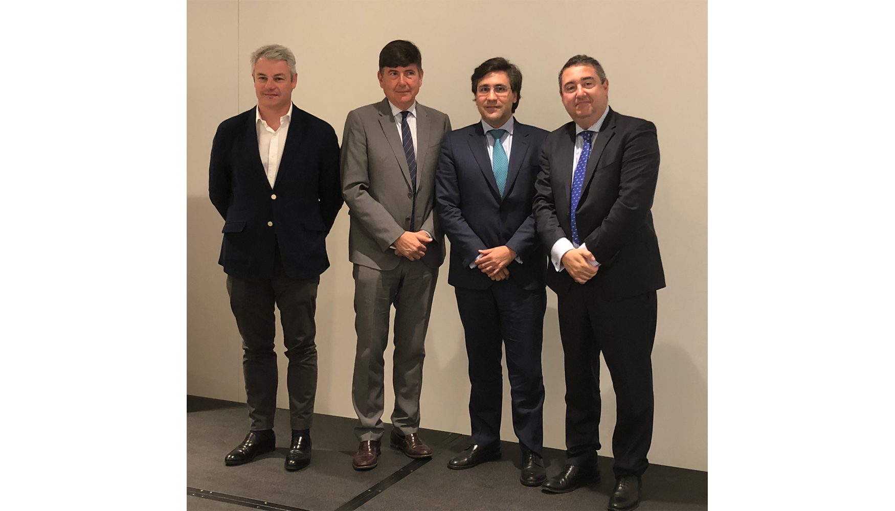 De izquierda a derecha: Manolo Vidal, Manuel Pimentel, Pedro Fernndez Aln y David Cagigas