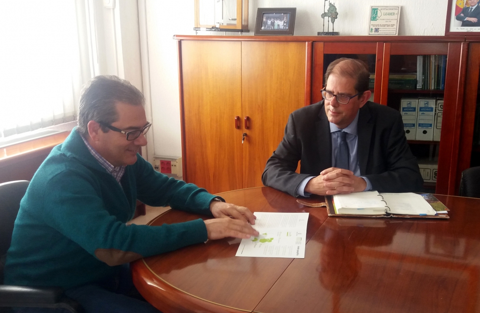 Santos Lpez y Gabriel Mesquida, durante la reunin