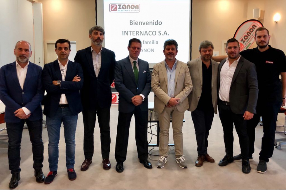 De izquierda a derecha: Ricardo Muoz, Juan Amado, Juan Ferro, lvaro Concheiro, Franco Zanon, Jos Luis Zanello, Filippo Zanon y Federico Falcaro...