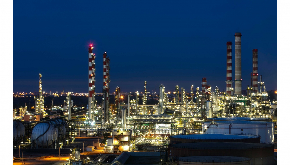Con una capacidad de destilacin de 186.000 barriles de petrleo al da, la refinera de Tarragona es en volumen, la tercera del Grupo Repsol...