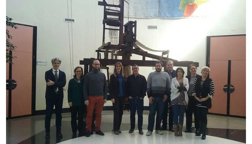 Representantes de los diversos clsteres miembros del proyecto EU-Textile2030 durante una reunin de inicio del proyecto en la sede de Ateval...