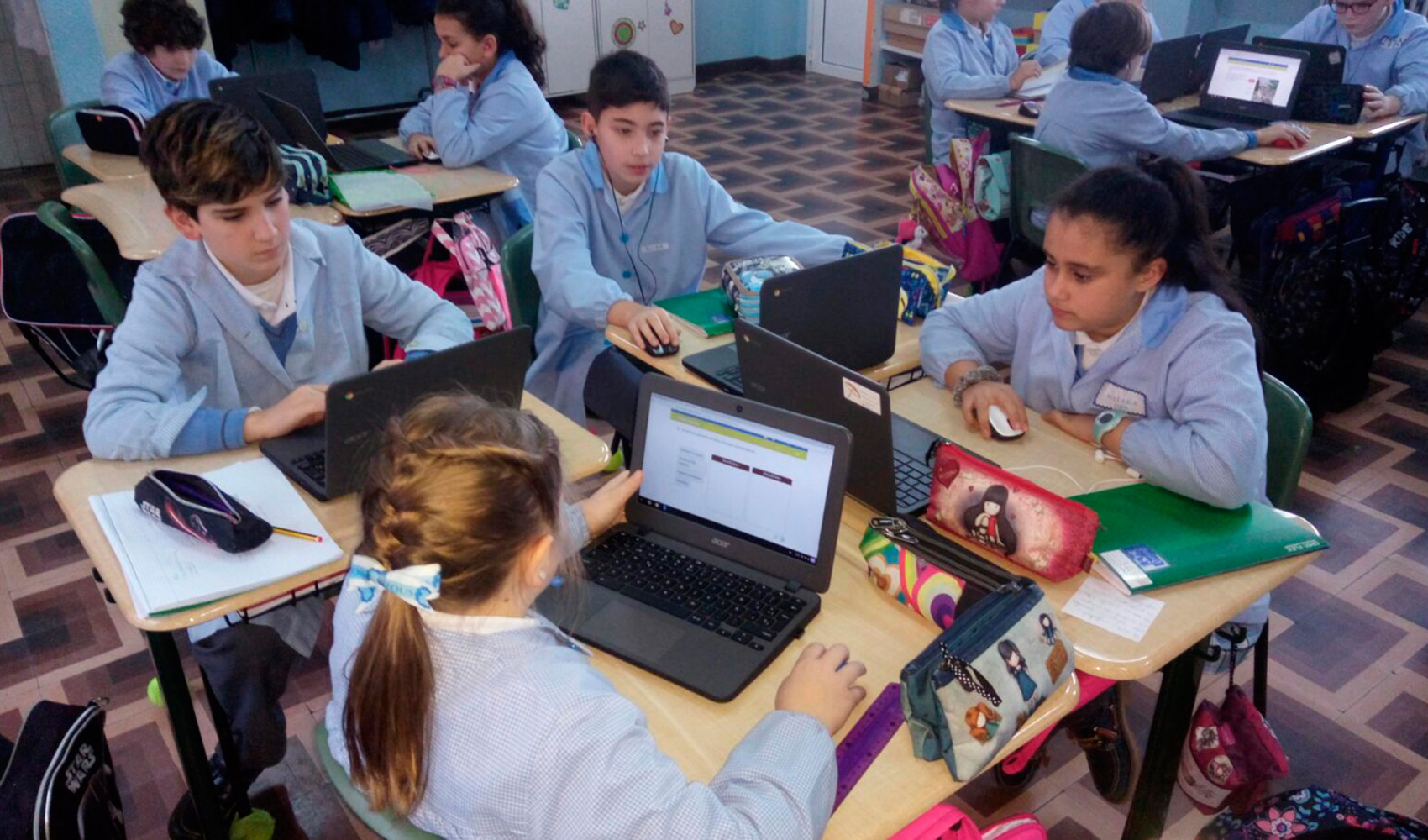 Tras una iniciacin a las nuevas tecnologas en Infantil, los alumnos de Primaria trabajan con contenidos digitales...