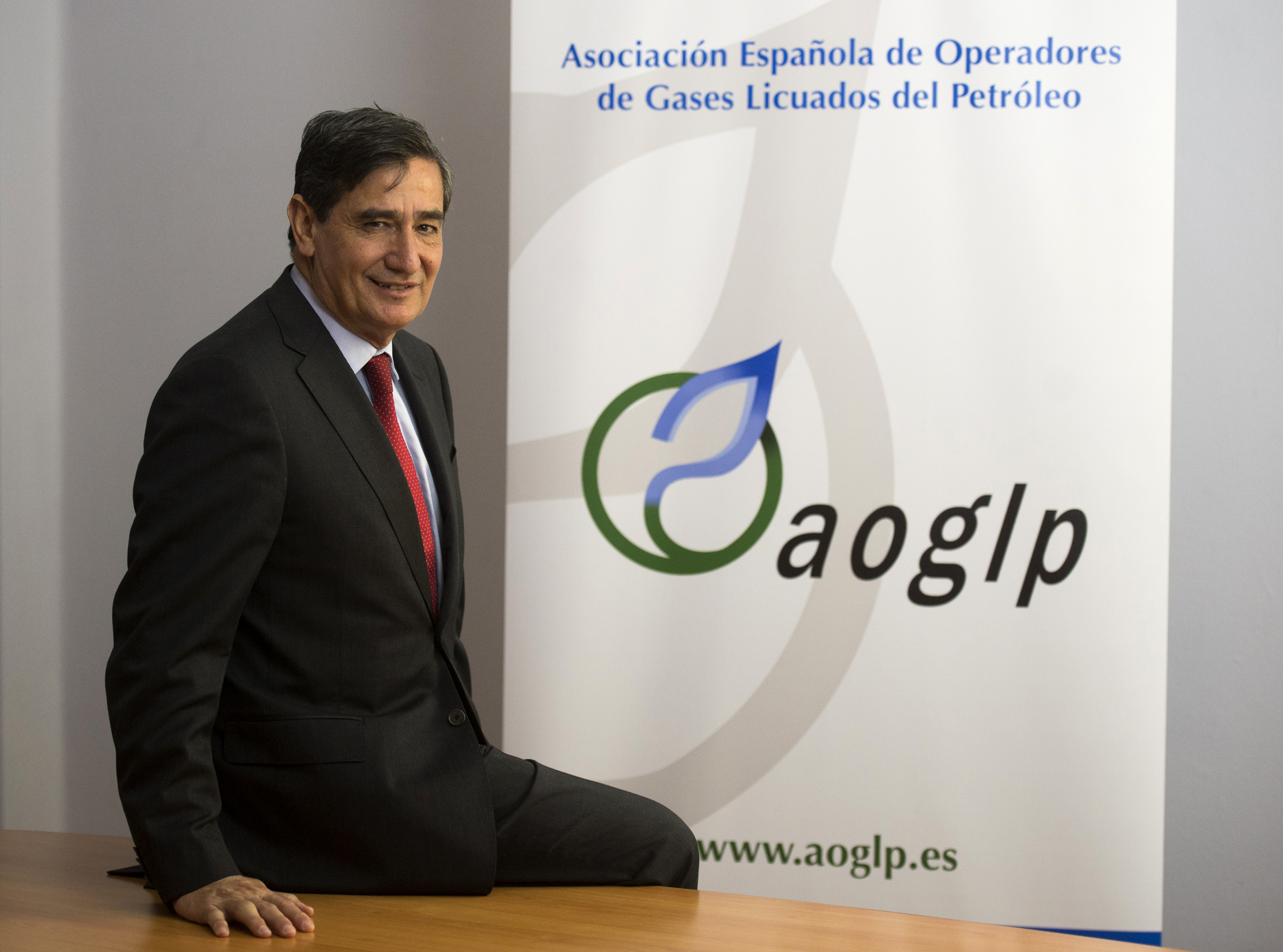 Santiago Prez es el director general de la AOGLP