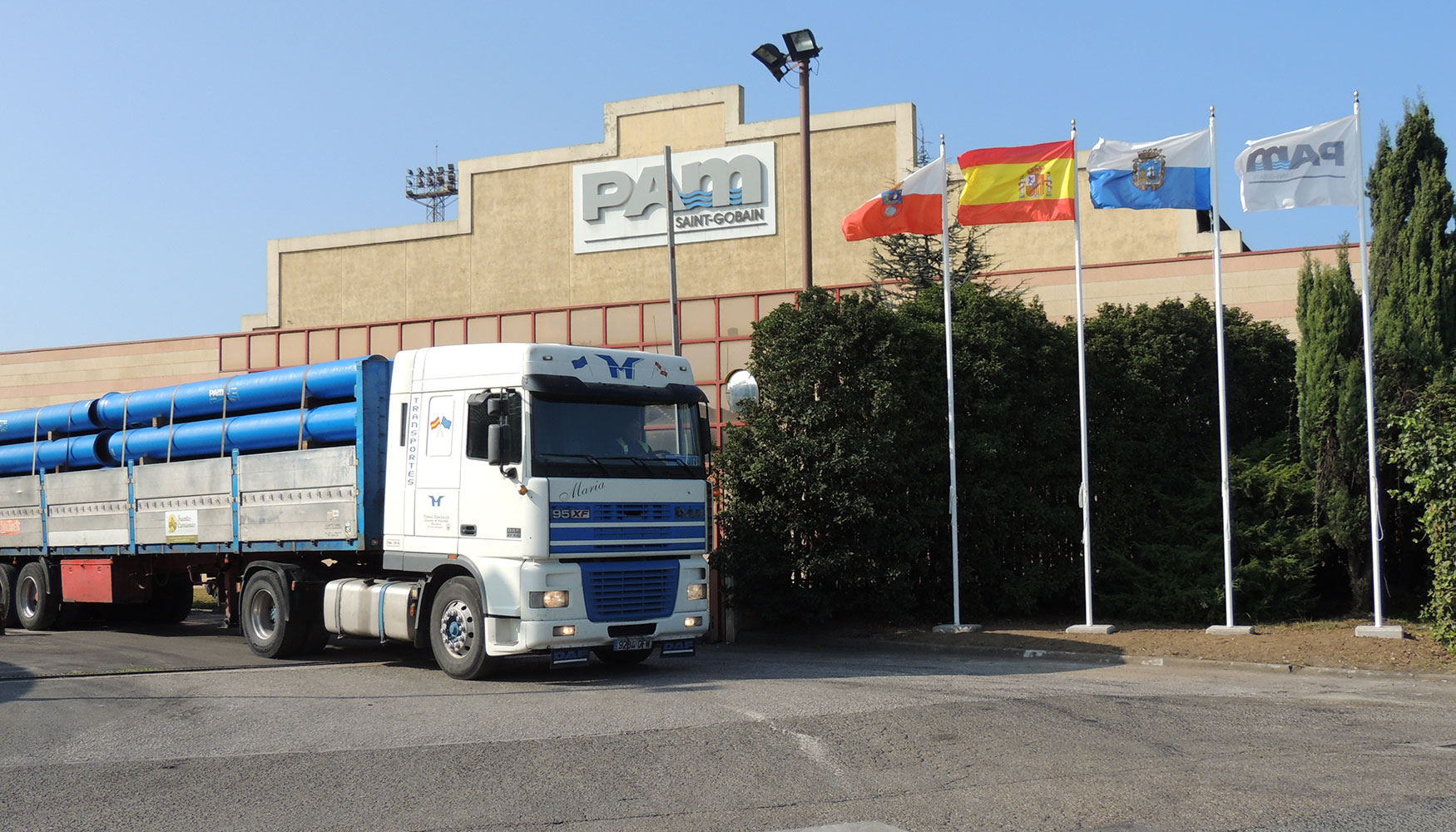Imagen de la entrada de la fbrica de Saint-Gobain PAM en Santander