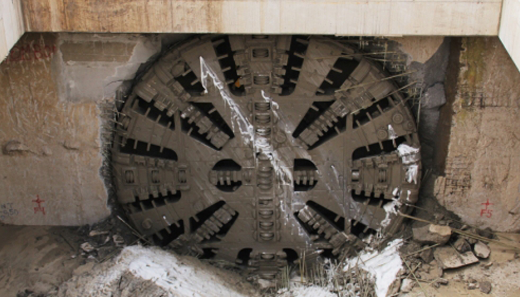Tuneladora La Carolina en las obras de construccin del Metro de Quito
