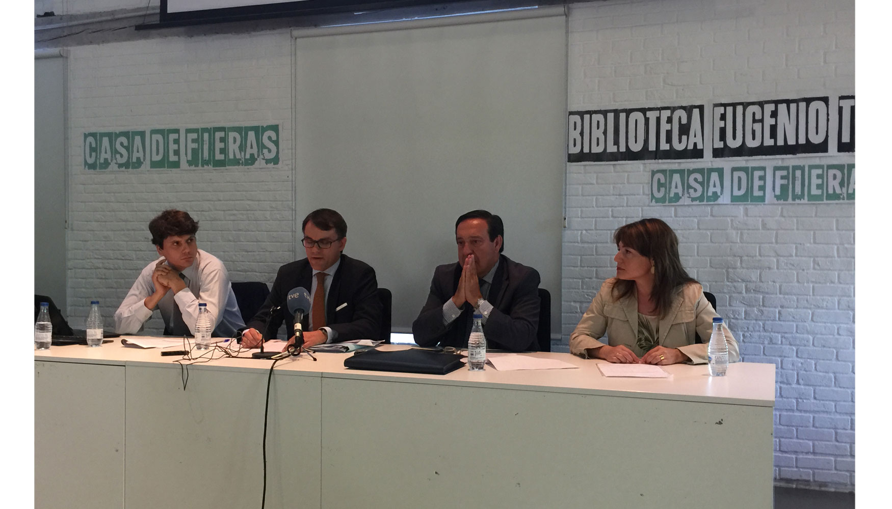 De izquierda a derecha, Pablo Hernndez, de AFI; Jordi Aguil, presidente de APPA Biomasa; Pedro Barato, presidente de Asaja; y Patricia Gmez...
