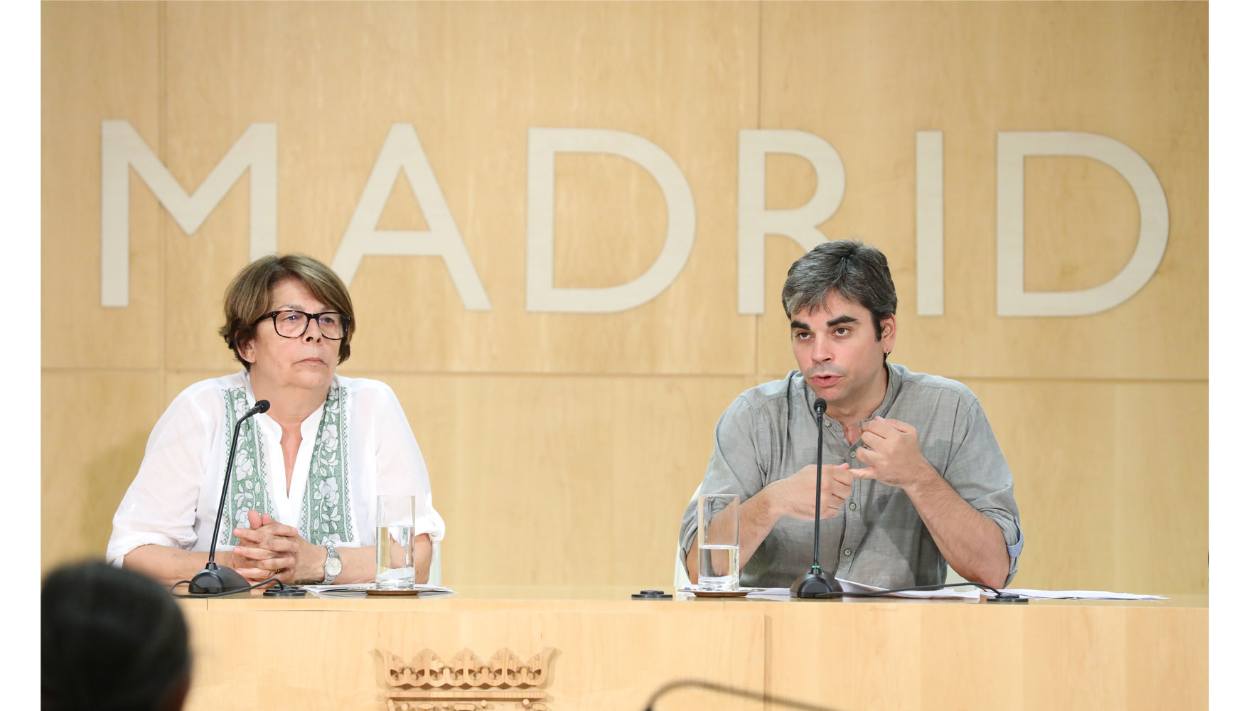 Ins Sabans y Jorge Garca Castao en la presentacin del informe