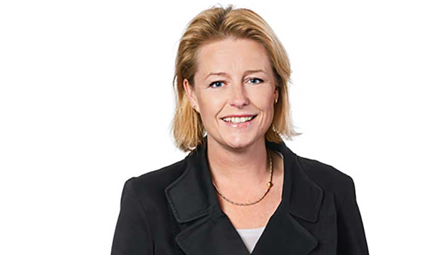 Christina Behle, responsable de Desarrollo de Negocio Mediano de Axis