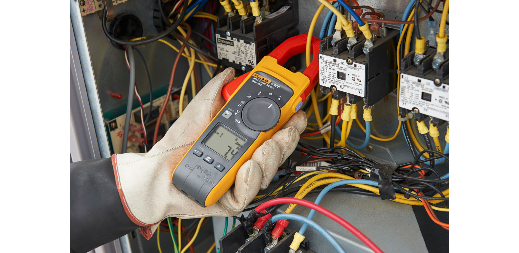 Los equipos modernos de climatizacin se gestionan mediante una serie de seales de control complejas que requieren un multmetro de verdadero valor...