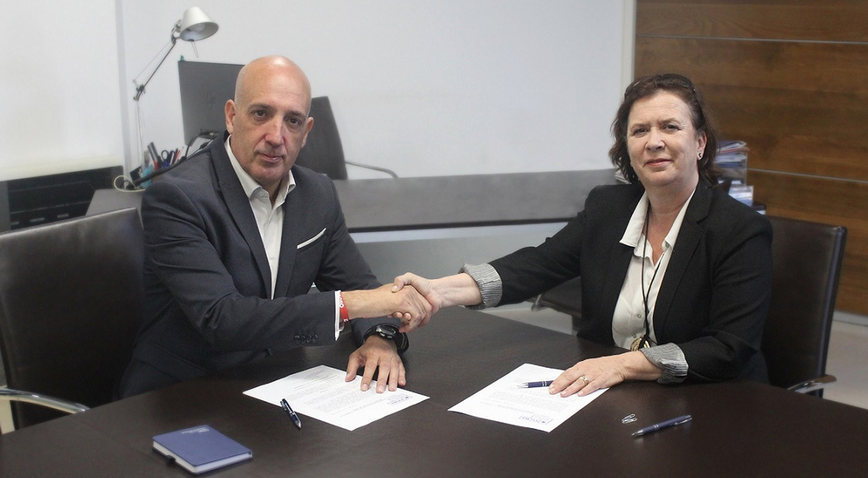 Noriega y De Aguilar. Firma del acuerdo de colaboracin entre S-Moving y el Clster Martimo Marino de Andaluca
