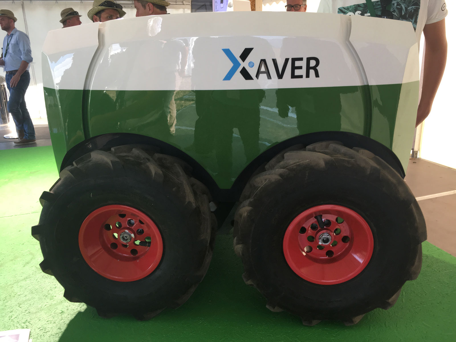 El pequeo robot Xaver fue uno de los elementos que ms inters despert en el rea 'Smart Farming'
