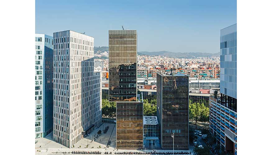 El tejido Screen Nature, de Mermet, est presente en el Edificio Cuatrecasas en Barcelona