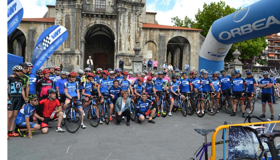 En su proyecto conectado con el deporte, Ceratizit patrocina el equipo profesional de ciclismo femenino WNT Rotor Pro Cycling Team...