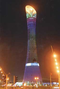 Torre Aspire de Qatar con sistemas Reynaers CW50 y CW 86