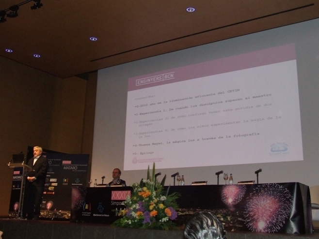 El presidente del CEI, Fernando Ib��ez, y el alcalde, Joan Mora, durante la rueda de prensa ...