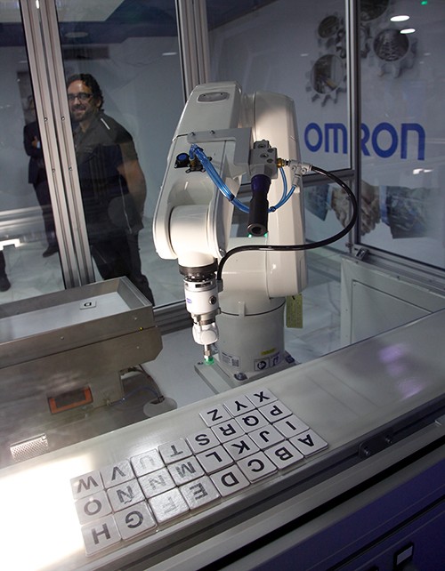 Omron ha construido en las instalaciones de Madrid un entorno de automatizacin completo