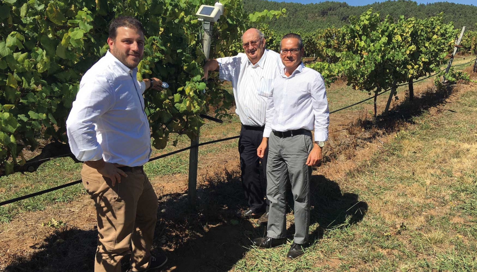 El presidente del Grupo Terras Gauda, Jos M Fonseca Moretn; el vicepresidente, Antn Fonseca Fernndez, y el director enolgico de la bodega...