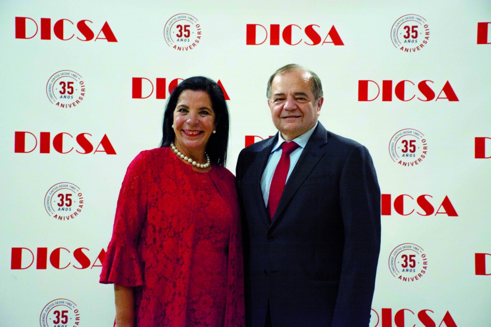 Irene y Daniel Carmen, presidenta y director general, respectivamente