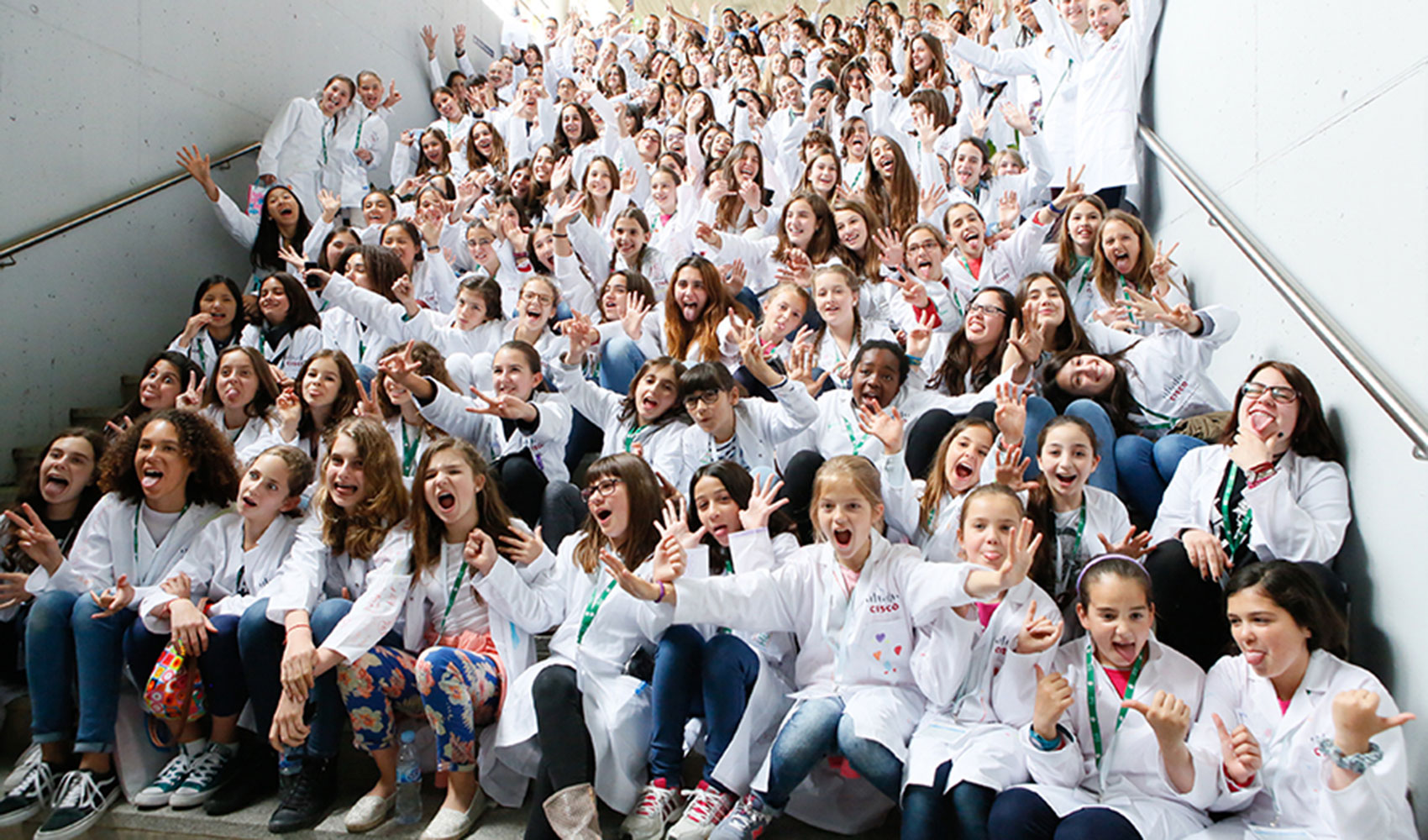 Desde 2010, greenlight for girls ha inspirado la formacin en estudios y carreras STEM a ms de 25.500 chicas de todo el mundo...