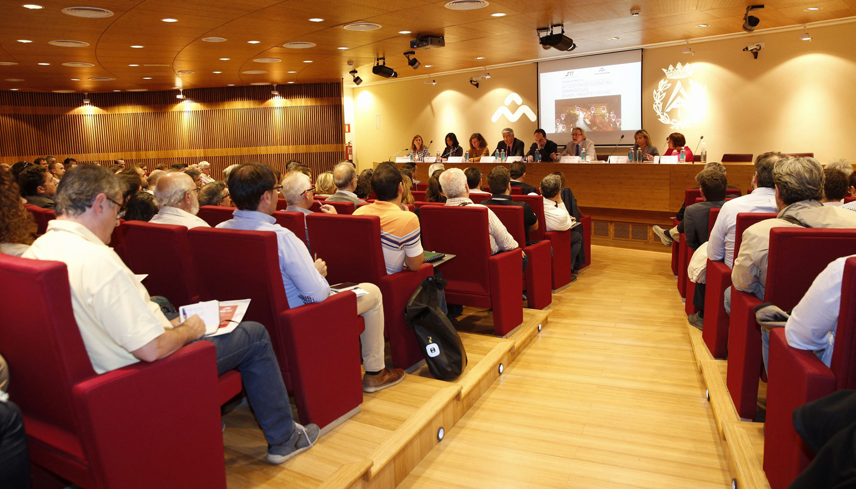 Un momento de la Primera Jornada Informativa sobre la Gestin de Licencias Urbansticas en el Ayuntamiento de Madrid celebrada en el COAM...