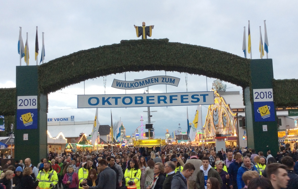 Entrada del recinto donde se celebr el Oktoberfest 2018