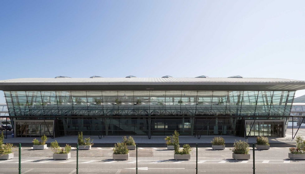 La nueva Terminal de Cruceros de Getxo cuenta con ms de 1.300 m2 de fachada continua