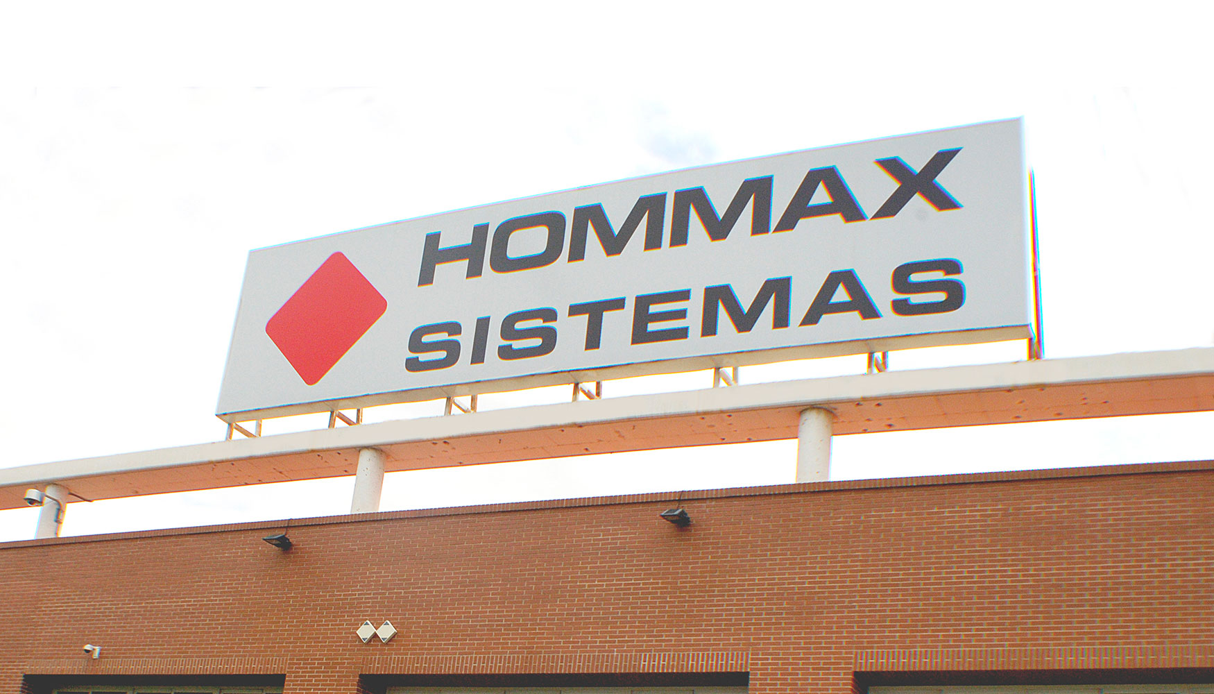 La compa��a lleva casi 40 a�os ofreciendo a sus clientes los mejores y m�s actualizados productos y servicios del mercado...