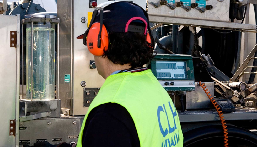 Las salidas de querosenos se situaron en octubre en 645.100 metros cbicos, una subida del 7,0% respecto al mismo mes del ao pasado...