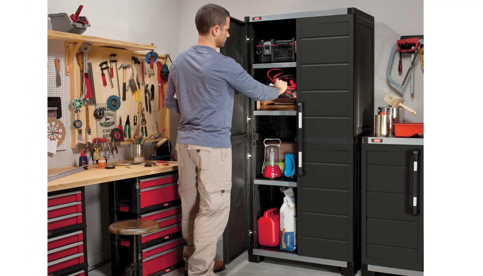 El nuevo armario XL Garage Alto es la solucin perfecta para guardar todo lo que se necesita y mantener el garaje, taller o stano ordenado...