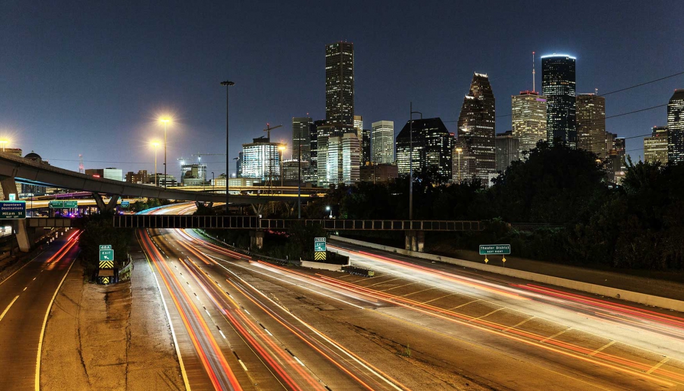 Las soluciones de Cisco ayudan a ciudades de todo el mundo a lograr la conectividad, productividad y seguridad necesarias para transporte, educacin...