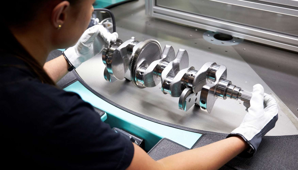 Control de calidad del rbol de transmisin en la fbrica de motores de Volvo Cars en Skvde, Suecia
